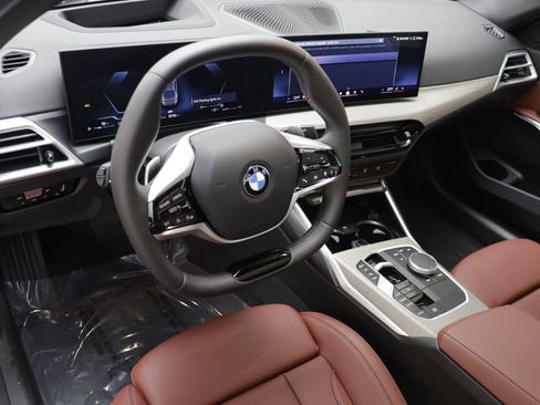 Certified 2026 BMW 330i xDrive Sedan AWD/4WD image 6