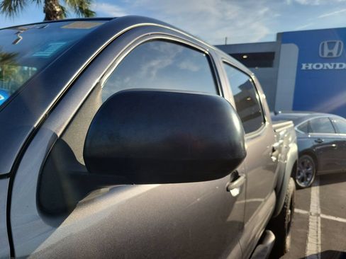 Used 2015 Toyota Tacoma PreRunner w/ Convenience Package RWD image 5