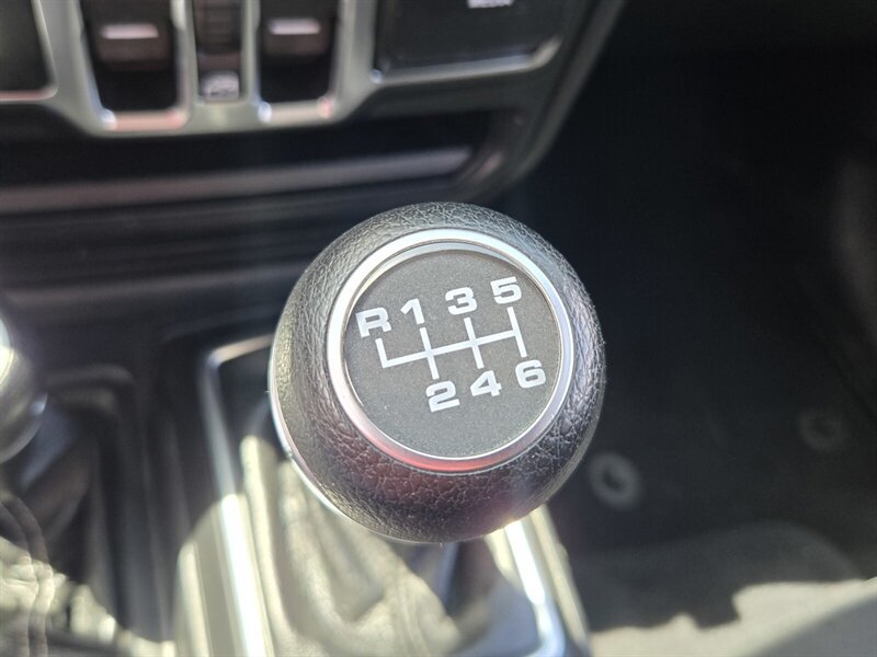 Used 2020 Jeep Wrangler Unlimited Sahara w/ Cold Weather Group AWD/4WD image 24