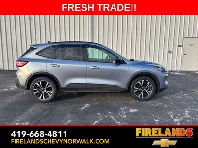 Used 2022 Ford Escape SE w/ SE Sport Appearance Package
