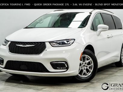 Used 2022 Chrysler Pacifica Touring-L