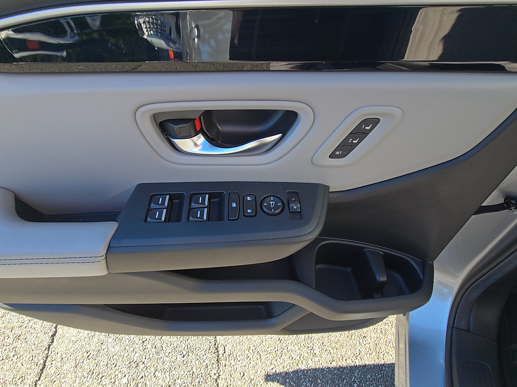 Used 2025 Honda Pilot Touring image 15
