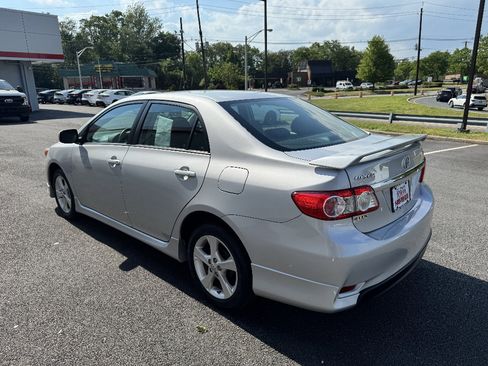 Used 2013 Toyota Corolla S FWD image 7