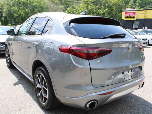 Used 2020 Alfa Romeo Stelvio Ti w/ Active Blind Spot Package AWD/4WD image 10