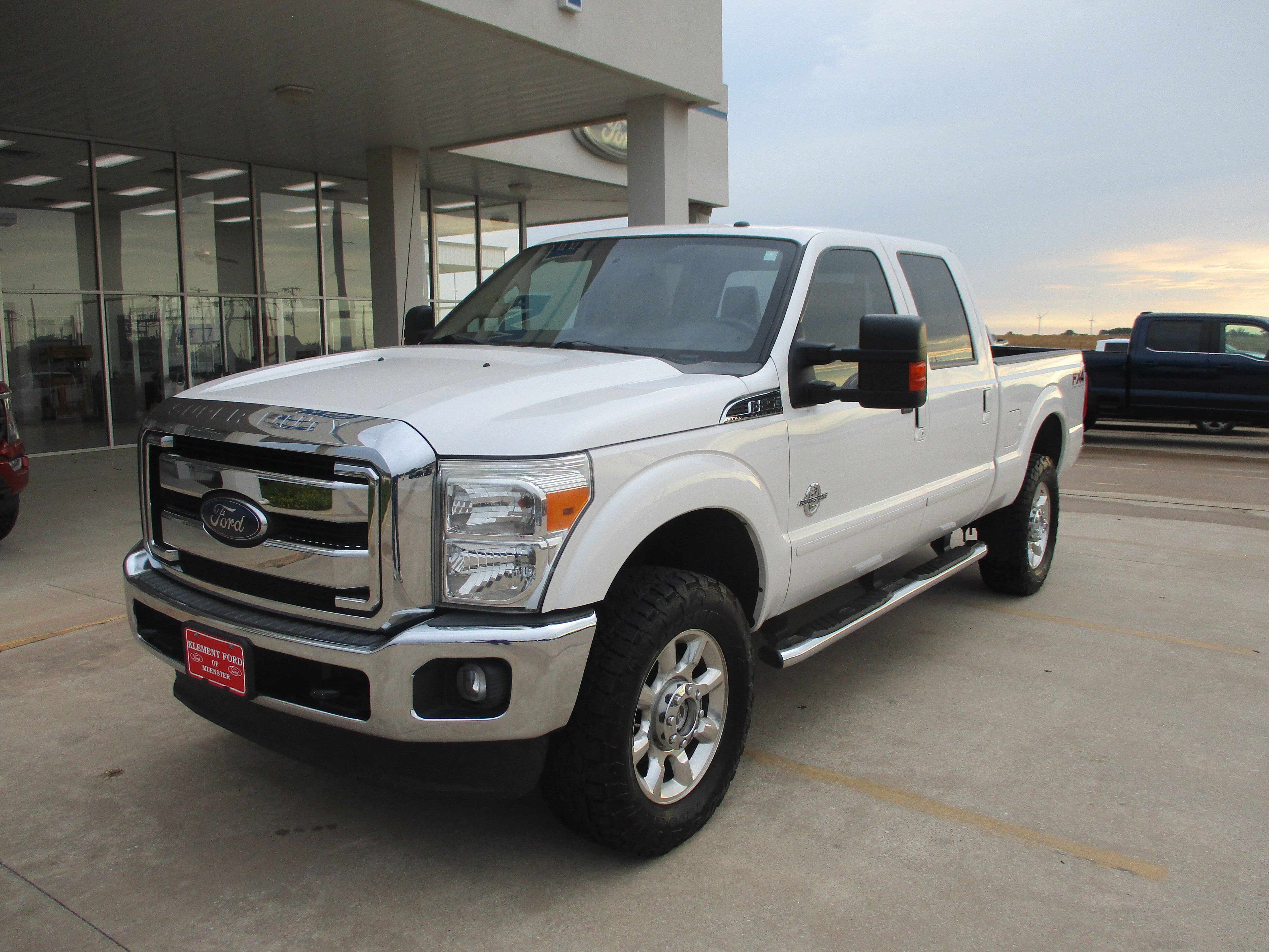 Used 2015 Ford F250 Lariat w/ Lariat Ultimate Package AWD/4WD image 2
