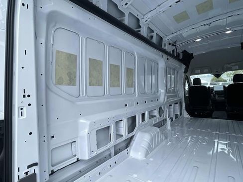 New 2026 Ford Transit 250 148 High Roof Extended image 21
