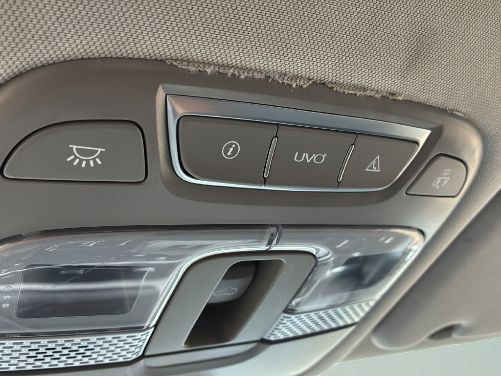 Used 2022 Kia Telluride S FWD image 41