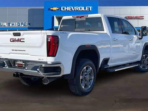 New 2025 GMC Sierra 2500 SLT w/ SLT Convenience Package image 18