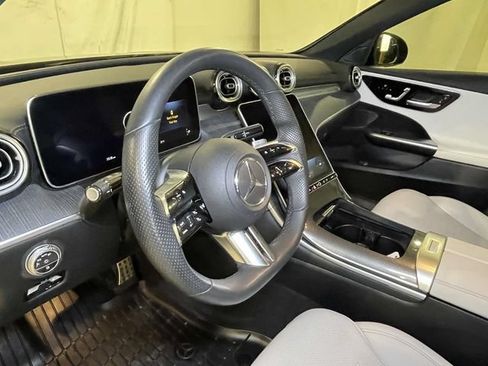 Used 2022 Mercedes-Benz C 300 4MATIC Sedan image 4