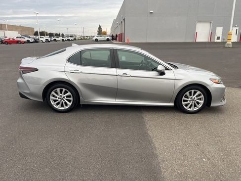 Used 2023 Toyota Camry LE image 4