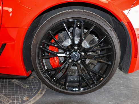 Used 2016 Chevrolet Corvette Z06 w/ 3LZ Preferred Equipment Group image 34