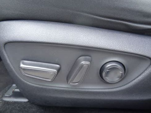 Used 2024 Toyota RAV4 XLE FWD image 16