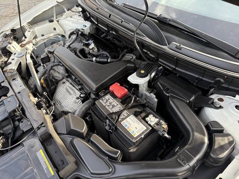 Used 2020 Nissan Rogue S AWD/4WD image 33