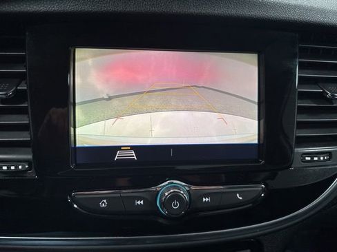 Used 2022 Buick Encore Preferred w/ Safety Package image 2