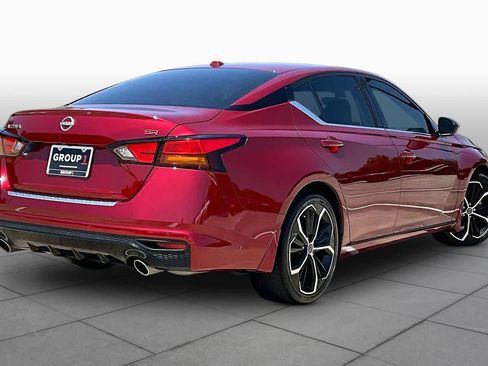 Used 2023 Nissan Altima 2.5 SR w/ SR Premium Package FWD image 13