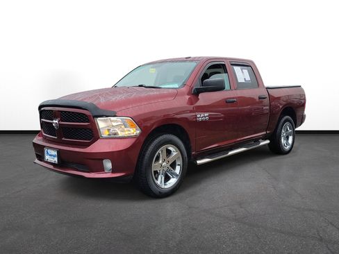 Used 2018 RAM 1500 Express image 2