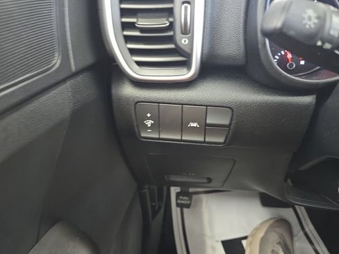 Used 2020 Kia Sportage LX AWD/4WD image 20