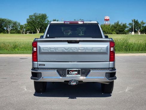 Used 2025 Chevrolet Silverado 1500 LT image 6