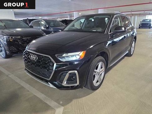Used 2024 Audi Q5 e Premium Plus w/ Premium Plus Package AWD/4WD image 1