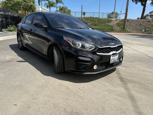 Used 2020 Kia Forte LXS FWD image 7
