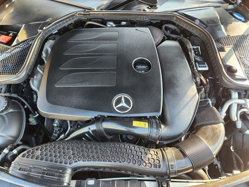 Used 2023 Mercedes-Benz C 300 Coupe image 39