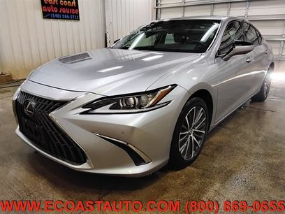 Used 2024 Lexus ES 300h w/ Premium Package