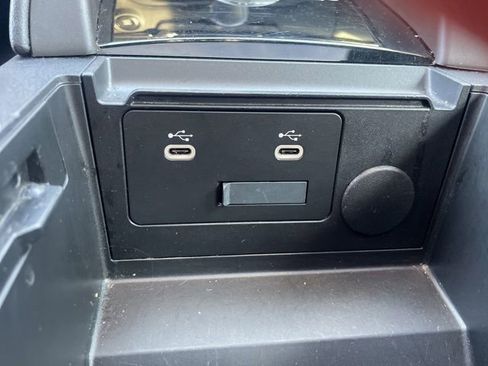 Used 2024 MAZDA MAZDA3 s image 34