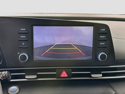Used 2023 Hyundai Elantra SEL w/ Cargo Package FWD image 22