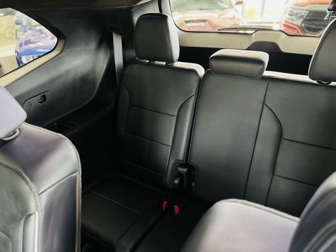 Used 2026 Buick Enclave Sport Touring FWD image 41