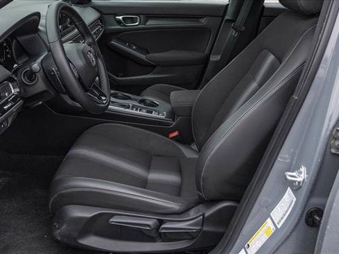 Used 2025 Honda Civic Sport image 16