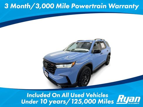 Used 2025 Honda Pilot TrailSport image 1