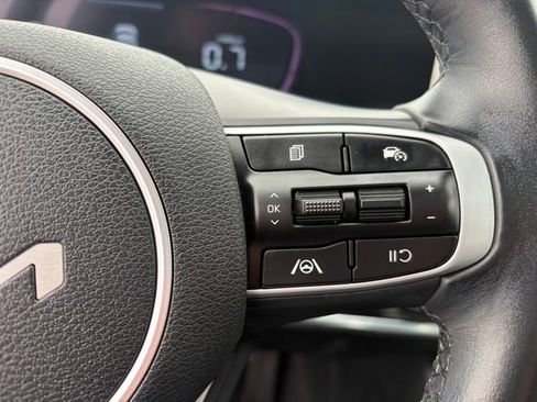 Certified 2023 Kia Sportage X-Line w/ X-Line Premium Package image 18