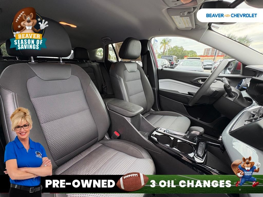 Used 2025 Chevrolet Trax LT FWD image 29