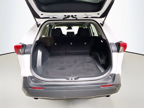 Used 2024 Toyota RAV4 LE image 32