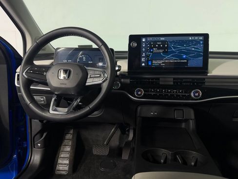 Used 2025 Honda Prologue Touring image 13