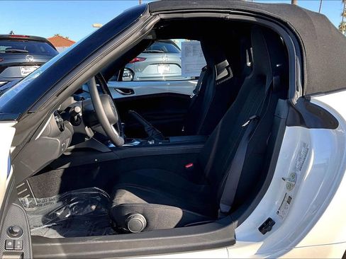 Certified 2025 MAZDA MX-5 Miata Club image 14