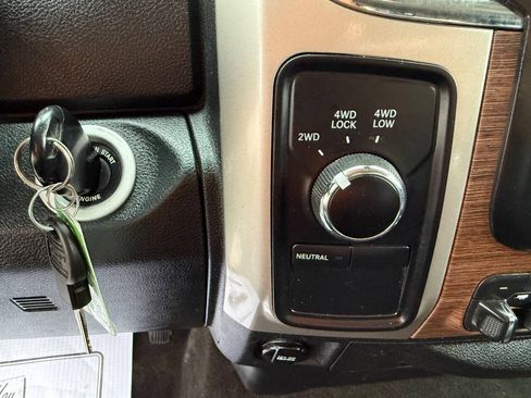 Used 2017 RAM 2500 Laramie AWD/4WD image 22