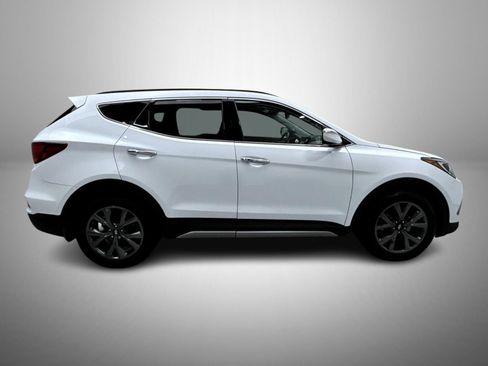 Used 2017 Hyundai Santa Fe Sport w/ Cargo Package AWD/4WD image 4