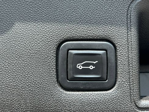 Certified 2018 GMC Terrain SLT w/ Preferred Package AWD/4WD image 41