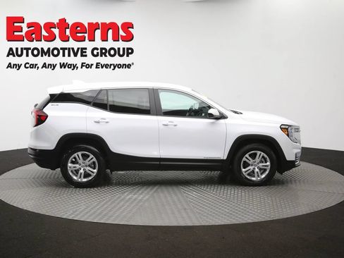 Used 2024 GMC Terrain SLE FWD image 44