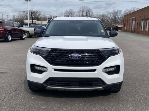 Used 2023 Ford Explorer XLT w/ Equipment Group 202A image 2