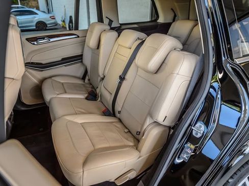 Used 2017 Mercedes-Benz GLS 550 4MATIC image 48