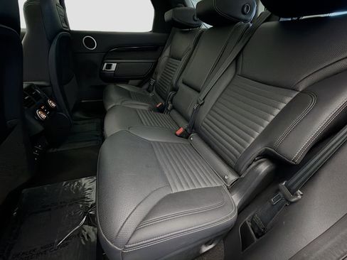 Used 2024 Land Rover Discovery S AWD/4WD image 13