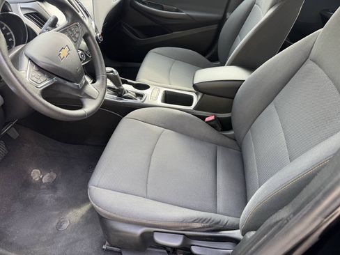 Used 2019 Chevrolet Cruze LS w/ LS Convenience Package FWD image 20