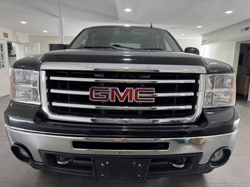 Used 2012 GMC Sierra 1500 SLT w/ Suspension Package, Off-Road AWD/4WD image 9