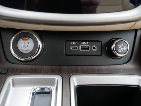 Certified 2024 Nissan Murano Platinum w/ Cargo Package image 31