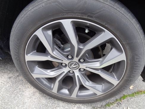 Used 2023 Acura MDX FWD w/ Technology Package image 12