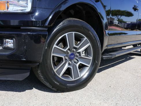 Used 2016 Ford F150 XLT w/ Equipment Group 302A Luxury RWD image 4
