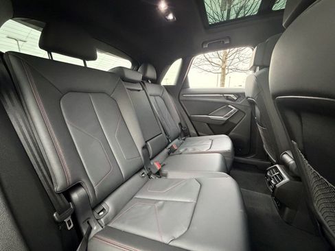 Certified 2025 Audi Q3 2.0T Premium Plus w/ Premium Plus Package image 38