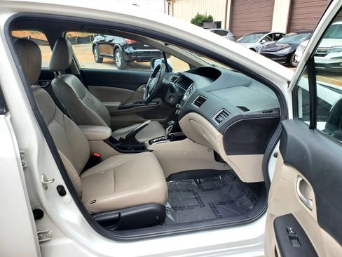 Used 2014 Honda Civic LX image 2